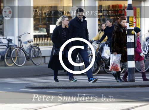 Amsterdam 21 januari 2017  
Eva Jinek met vriend Dexter van der Voorn op de beethovenstraat.
