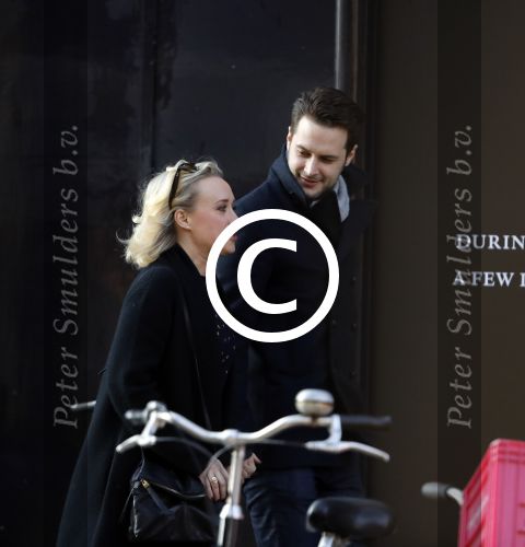 Amsterdam 21 januari 2017  
Eva Jinek met vriend Dexter van der Voorn op de beethovenstraat.