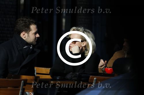 Amsterdam 21 januari 2017  
Eva Jinek met vriend Dexter van der Voorn op de beethovenstraat.