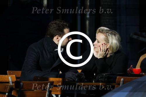 Amsterdam 21 januari 2017  
Eva Jinek met vriend Dexter van der Voorn op de beethovenstraat.