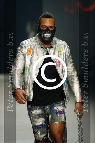 Amsterdam 27 januari 2017 
Amsterdam fashion week gesponsord door Mercedes Benz. Fred v Leer Everon jackson Hooi en Toprak yalciner lopen mee met de show van Artitude