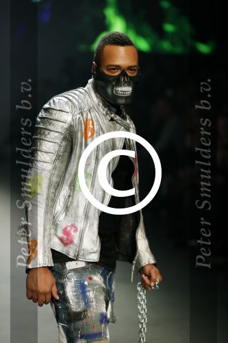 Amsterdam 27 januari 2017 
Amsterdam fashion week gesponsord door Mercedes Benz. Fred v Leer Everon jackson Hooi en Toprak yalciner lopen mee met de show van Artitude