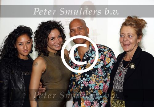 Amsterdam 12 januari 2017
Boekpresentatie Fajah Lourens  my killerbody 2. fajah met moeder en familie