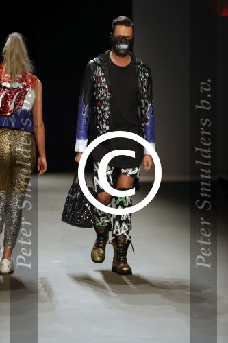 Amsterdam 27 januari 2017 
Amsterdam fashion week gesponsord door Mercedes Benz. Fred v Leer Everon jackson Hooi en Toprak yalciner lopen mee met de show van Artitude