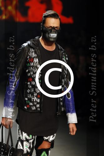 Amsterdam 27 januari 2017 
Amsterdam fashion week gesponsord door Mercedes Benz. Fred v Leer Everon jackson Hooi en Toprak yalciner lopen mee met de show van Artitude