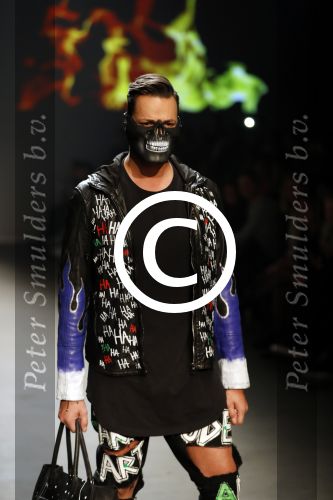 Amsterdam 27 januari 2017 
Amsterdam fashion week gesponsord door Mercedes Benz. Fred v Leer Everon jackson Hooi en Toprak yalciner lopen mee met de show van Artitude