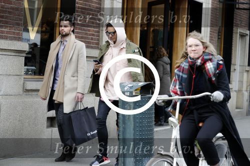 Amsterdam 28 januari 2017
Fred v Leer met (een) vriend Nino Verlasevic  in amsterdam zuid