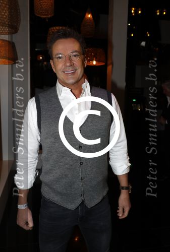 Aalsmeer 30 januari 2017
Nieuwjaarsreceptie Henk Geels in studio \'s Aalsmeer. gerard joling met Tino Martin