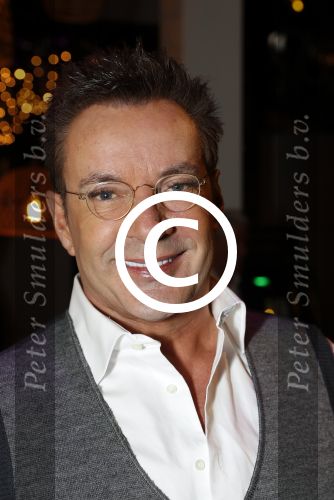 Aalsmeer 30 januari 2017
Nieuwjaarsreceptie Henk Geels in studio \'s Aalsmeer. gerard joling met Tino Martin