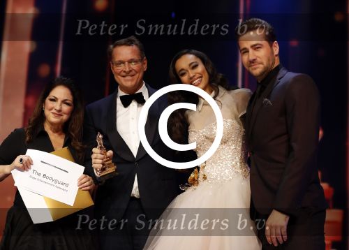 Utrecht 12 januari 2017
Uitreiking musical awards in het beatrixtheater. Gloria Estefan met Albert Verlinde Romy Monteiro en Dave Mantel