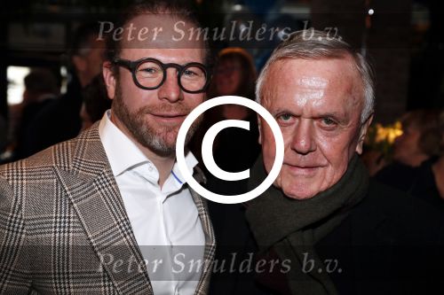 Amsterdam 29 januari 2017 
Surprise party Harry Mens vanwege zijn 70e verjaardag. Het werd gevierd op het leidse plein.