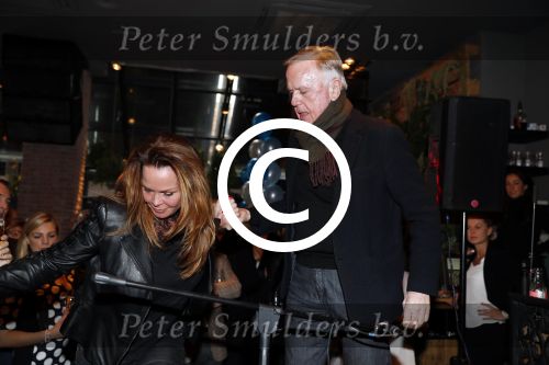Amsterdam 29 januari 2017 
Surprise party Harry Mens vanwege zijn 70e verjaardag. Het werd gevierd op het leidse plein.