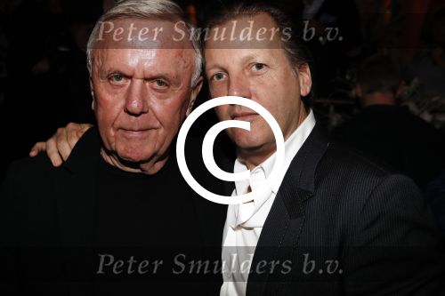 Amsterdam 29 januari 2017 
Surprise party Harry Mens vanwege zijn 70e verjaardag. Het werd gevierd op het leidse plein. harry met Michiel Mol