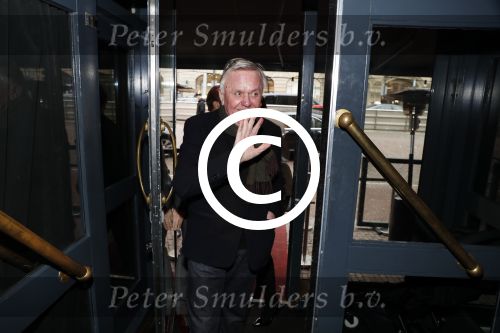 Amsterdam 29 januari 2017 
Surprise party Harry Mens vanwege zijn 70e verjaardag. Het werd gevierd op het leidse plein.