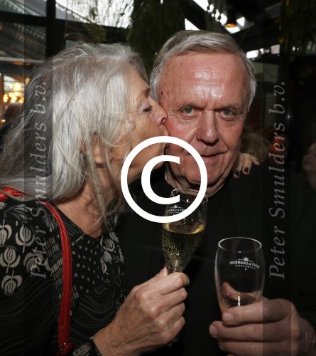 Amsterdam 29 januari 2017 
Surprise party Harry Mens vanwege zijn 70e verjaardag. Het werd gevierd op het leidse plein. Harry met zijn nieuwe oude vriendin Juul
