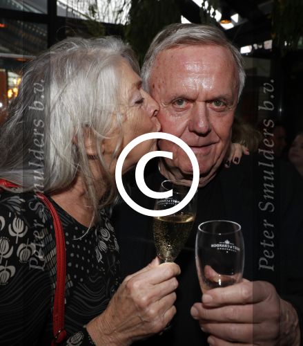Amsterdam 29 januari 2017 
Surprise party Harry Mens vanwege zijn 70e verjaardag. Het werd gevierd op het leidse plein. Harry met zijn nieuwe oude vriendin Juul