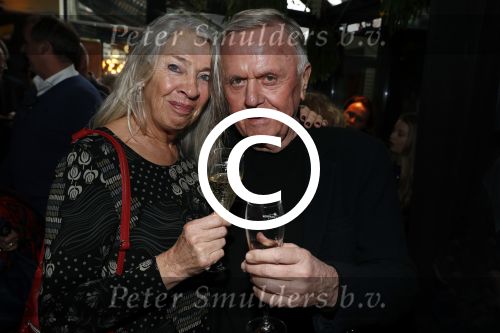 Amsterdam 29 januari 2017 
Surprise party Harry Mens vanwege zijn 70e verjaardag. Het werd gevierd op het leidse plein. Harry met zijn nieuwe oude vriendin Juul