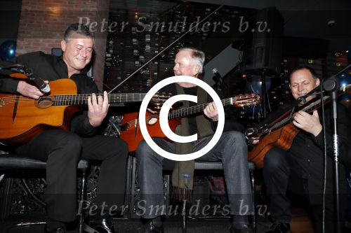 Amsterdam 29 januari 2017 
Surprise party Harry Mens vanwege zijn 70e verjaardag. Het werd gevierd op het leidse plein. Rosenberg Trio