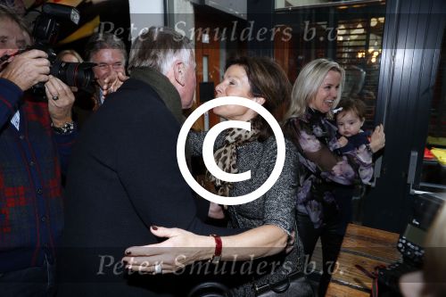 Amsterdam 29 januari 2017 
Surprise party Harry Mens vanwege zijn 70e verjaardag. Het werd gevierd op het leidse plein. Harry met ex vrouw Suze Mens