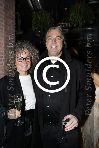 Amsterdam 29 januari 2017 
Surprise party Harry Mens vanwege zijn 70e verjaardag. Het werd gevierd op het leidse plein.