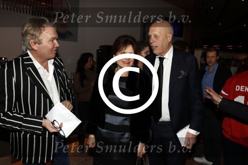 Hoorn 16 januari 2017
Premiere van FIFA Blatter, de val van de voetbalkeizer, in Schouwburg Het Park in Hoorn. Jan Smit met vrouw
