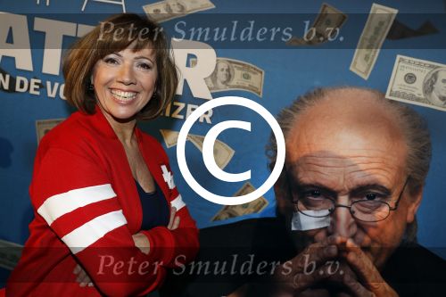Hoorn 16 januari 2017
Premiere van FIFA Blatter, de val van de voetbalkeizer, in Schouwburg Het Park in Hoorn. Janke Deker met Tom Egbers