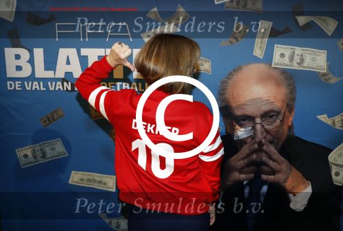 Hoorn 16 januari 2017
Premiere van FIFA Blatter, de val van de voetbalkeizer, in Schouwburg Het Park in Hoorn. Janke Deker met Tom Egbers