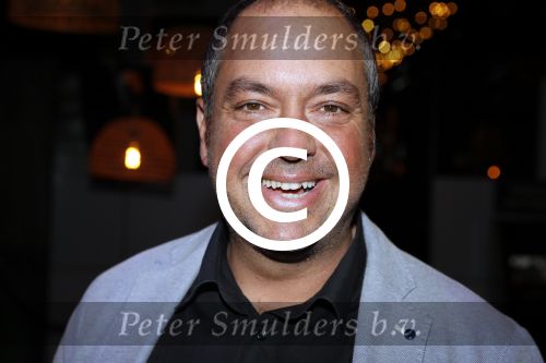 Aalsmeer 30 januari 2017
Nieuwjaarsreceptie Henk Geels in studio \'s Aalsmeer. Kees haak