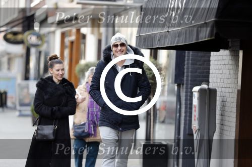 Amsterdam 28 januari 2017 
Lange Frans met zijn (ex) vrouw Danielle v Aalderen in amsterdam zuid