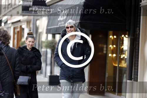 Amsterdam 28 januari 2017 
Lange Frans met zijn (ex) vrouw Danielle v Aalderen in amsterdam zuid