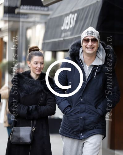 Amsterdam 28 januari 2017 
Lange Frans met zijn (ex) vrouw Danielle v Aalderen in amsterdam zuid