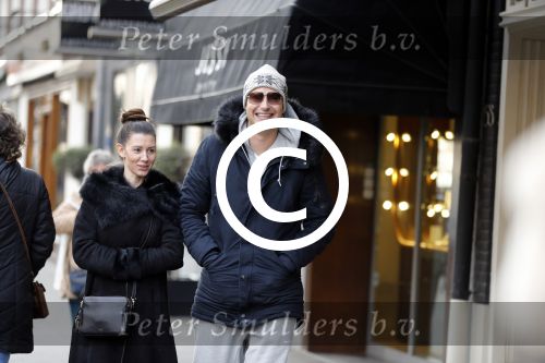 Amsterdam 28 januari 2017 
Lange Frans met zijn (ex) vrouw Danielle v Aalderen in amsterdam zuid