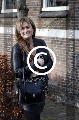 Amsterdam 11 januari 2017
Presentatie boek Opvliegers! 
Proosten op het boek en het nieuwe Jaar 2017 met oa Peggy Vrijens, Sandra Mattie, Laura Vlasblom, Antje Monteiro, Carolina Mout en Cystine Carreon Rick Engelkes