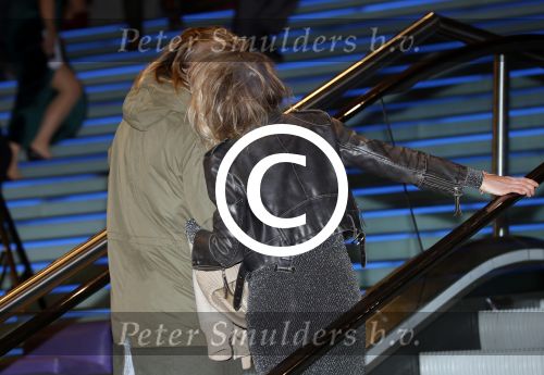 Amsterdam 23 januari 2017  
Premere Ron Goossens low budget stuntman in pathe arena. lauren Verster betrapt met vriend