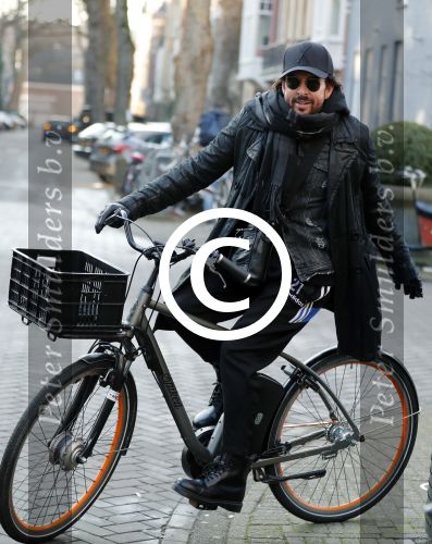 Amsterdam 21 januari 2017
Mari v d Ven op zijn electrische fiets