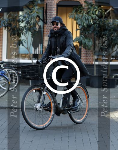 Amsterdam 21 januari 2017
Mari v d Ven op zijn electrische fiets