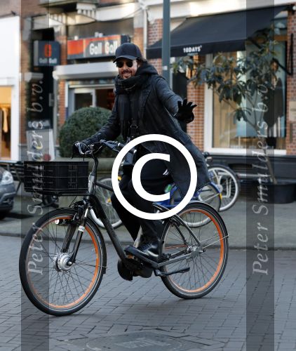 Amsterdam 21 januari 2017
Mari v d Ven op zijn electrische fiets