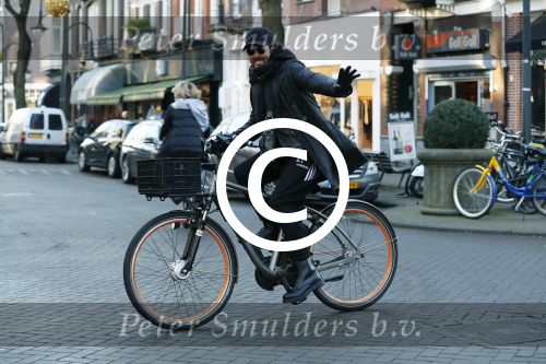 Amsterdam 21 januari 2017
Mari v d Ven op zijn electrische fiets
