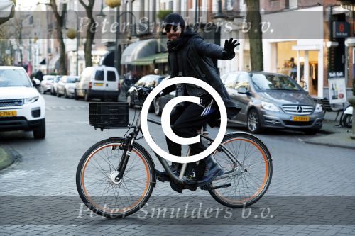 Amsterdam 21 januari 2017
Mari v d Ven op zijn electrische fiets