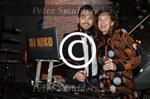 Amsterdam 29 januari 2017 
Surprise party Harry Mens vanwege zijn 70e verjaardag. Het werd gevierd op het leidse plein. Mariet v Mill met Dj Niko uit st tropez