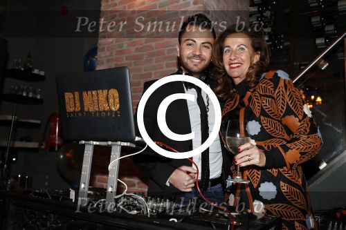 Amsterdam 29 januari 2017 
Surprise party Harry Mens vanwege zijn 70e verjaardag. Het werd gevierd op het leidse plein. Mariet v Mill met Dj Niko uit st tropez