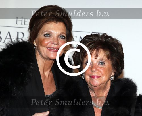 Rotterdam 18 december 2012
Premiere het Bombardement in het nieuwe Luxor. Toos v d Valk met dochter
Peter Smulders bv