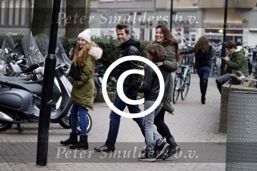 Amsterdam 29 januari 2017
Mark v d Loo en zijn vrouw Robine v d Meer gaan met hun zoon en dochter naar de film