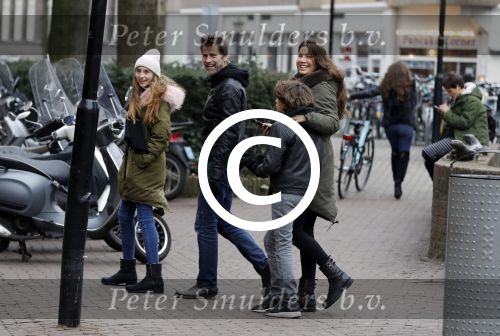 Amsterdam 29 januari 2017
Mark v d Loo en zijn vrouw Robine v d Meer gaan met hun zoon en dochter naar de film