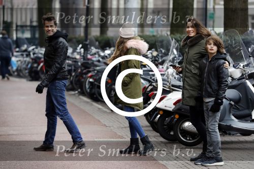 Amsterdam 29 januari 2017
Mark v d Loo en zijn vrouw Robine v d Meer gaan met hun zoon en dochter naar de film