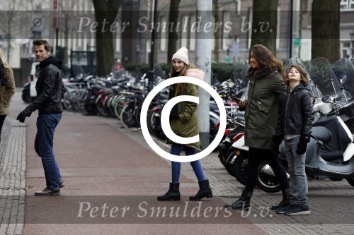 Amsterdam 29 januari 2017
Mark v d Loo en zijn vrouw Robine v d Meer gaan met hun zoon en dochter naar de film