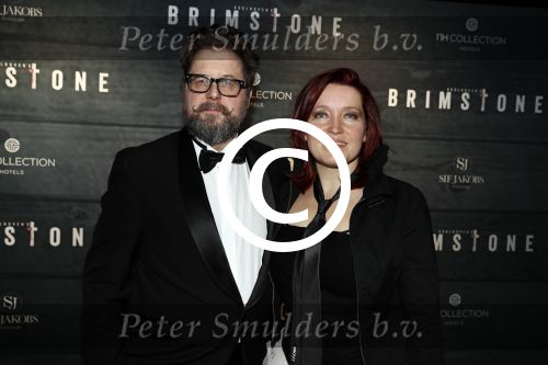 Amsterdam 9 januari 2016
Premiere Brimstone in Tuschinski met oa Emilia Jones en Dakota Fanning gemaakt door regisseur Martin Koolhoven .
Martin Koolhoven en partner