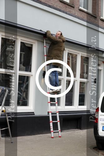 Amsterdam 27 januari 2017  
Menno Kohler aan het klussen bij een nieuw restaurant  in amsterdam zuid
