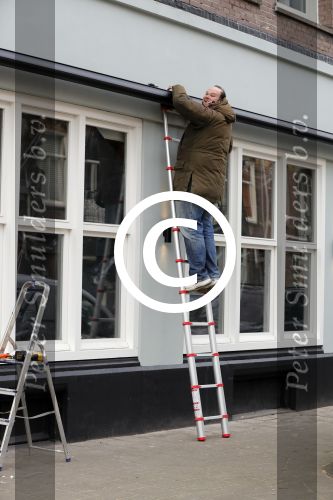 Amsterdam 27 januari 2017  
Menno Kohler aan het klussen bij een nieuw restaurant  in amsterdam zuid
