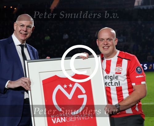 Eindhoven, 22 Januari 2017 Kompetitiewedstrijd PSV-SC Heerenveen, eindstand 4-3 met o.a. Michael v Gerwen die werd gehuldigd.